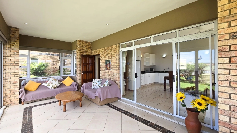 4 Bedroom Property for Sale in Glen Navar Eastern Cape